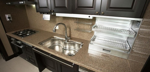 АКРИЛОВЫЙ КАМЕНЬ /КВАРЦЕВЫЙ АГЛОМЕРАТ/